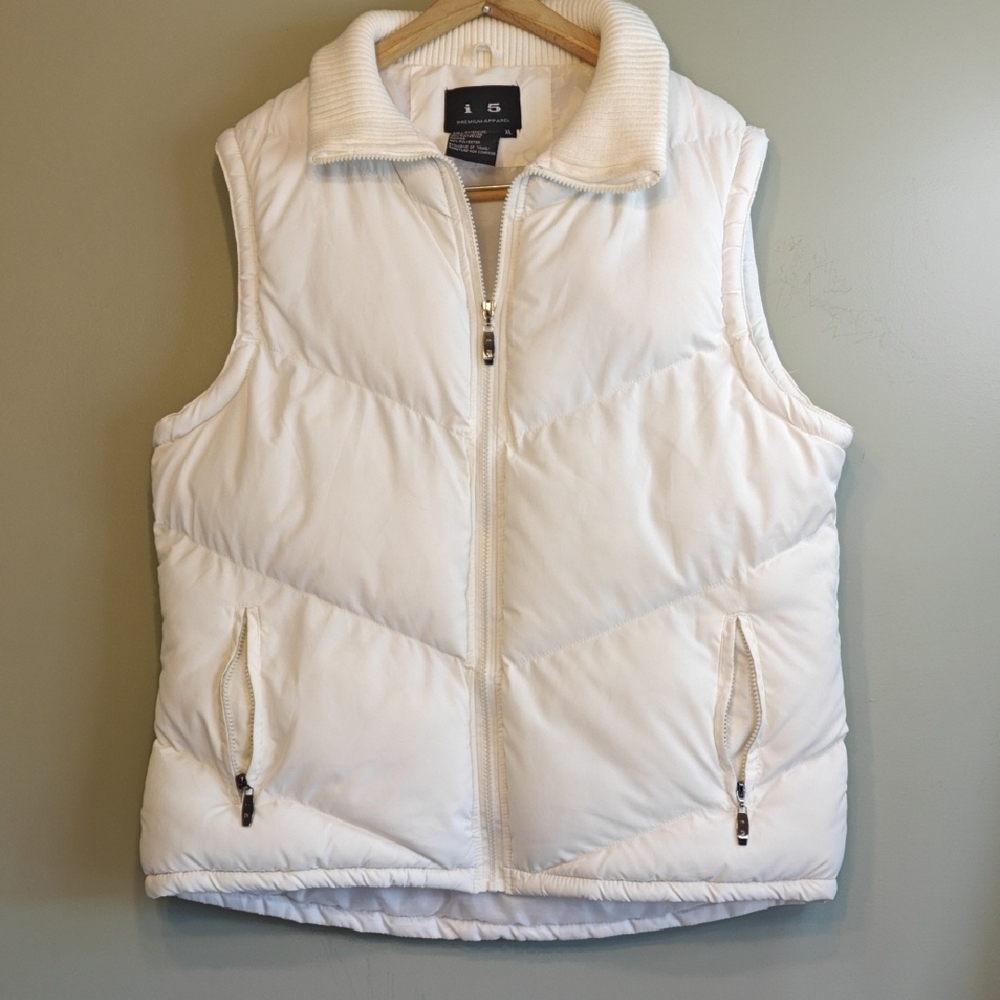 Women's White Quilted Vest